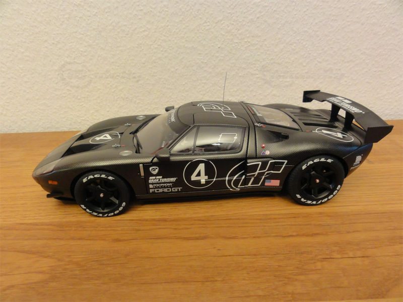 Autoart millenium ford gt #2